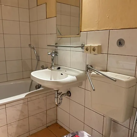 Charmante Zwei-zimmer-wohnung Cottbus