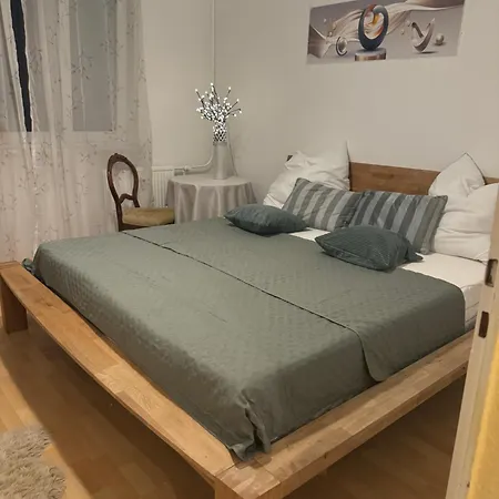 Charmante Zwei-zimmer-wohnung *